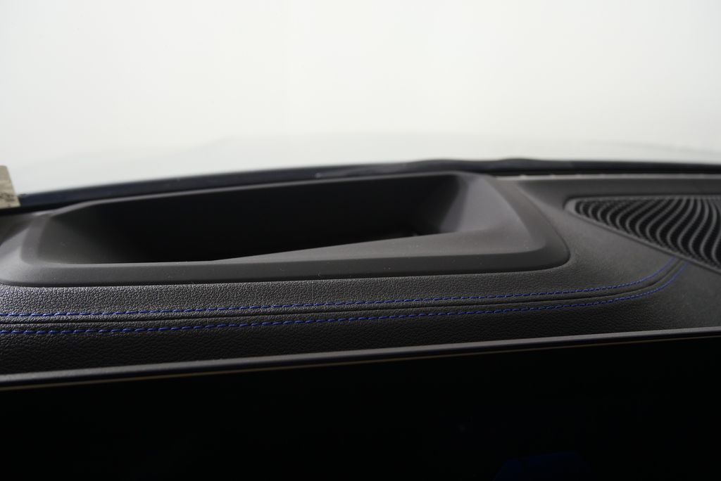 Thumbnail: 2023 BMW 3 Series - 23