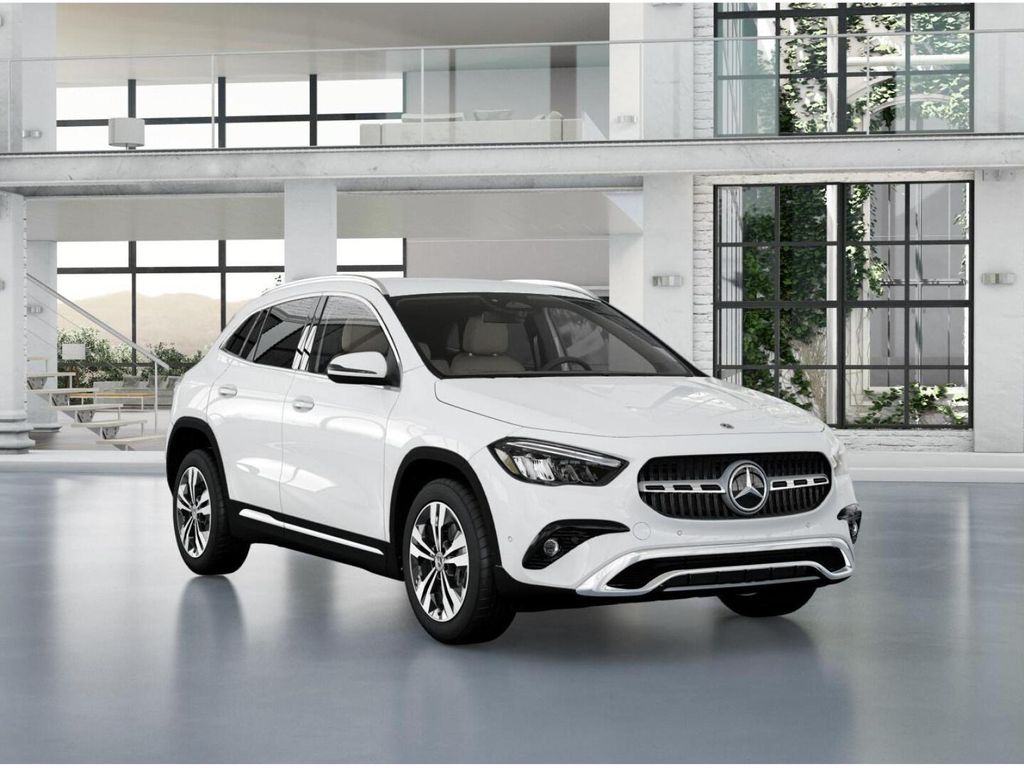 Thumbnail: 2025 Mercedes-Benz GLA - 10