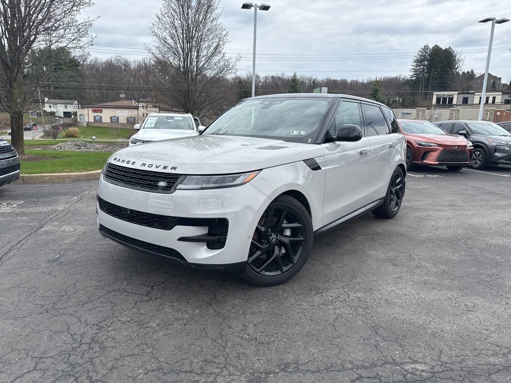 2025 Land Rover Range Rover Sport SE