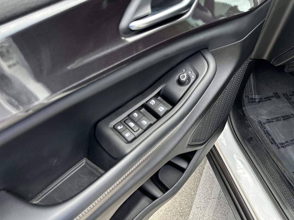 Used Car 2023 Jeep Grand Cherokee  Altitude For Sale Under $30,000 In Austin, Texas