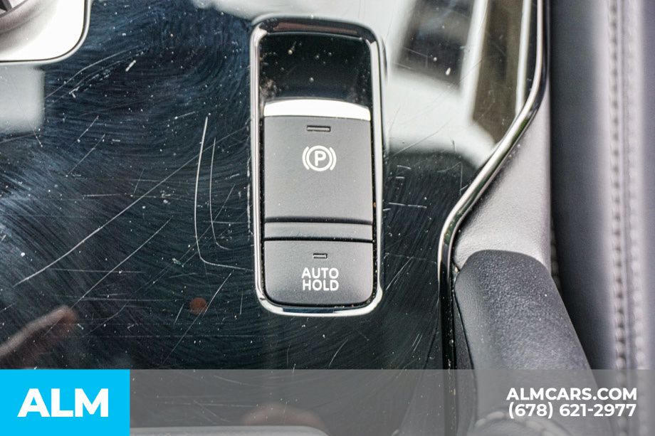 Used 2025 Silver Mitsubishi SE image 46
