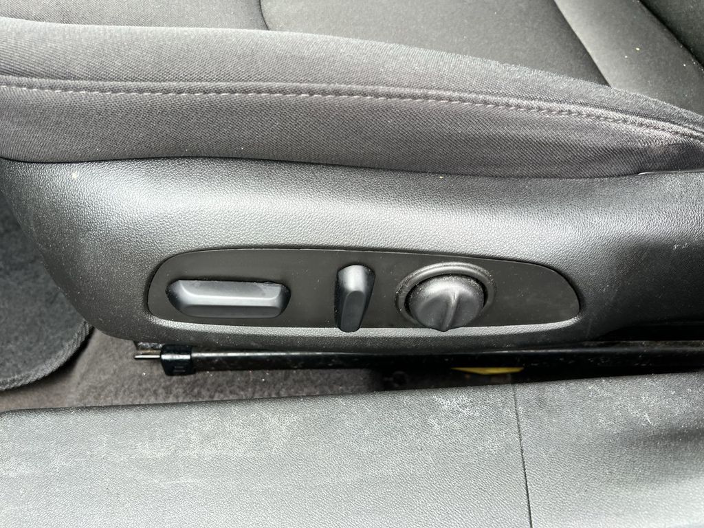 2023 Chevrolet Malibu LT photo