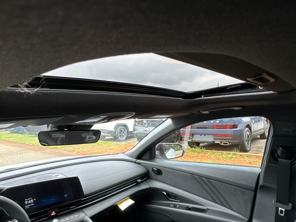2025 Hyundai Elantra N Base photo 14