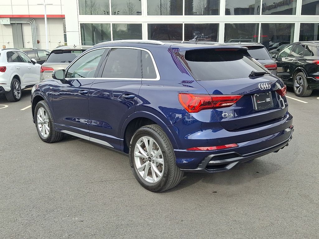 Thumbnail: 2022 Audi Q3 - 6