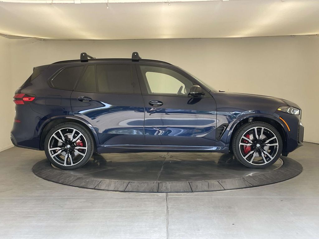 2024 BMW X5 M60i - 7
