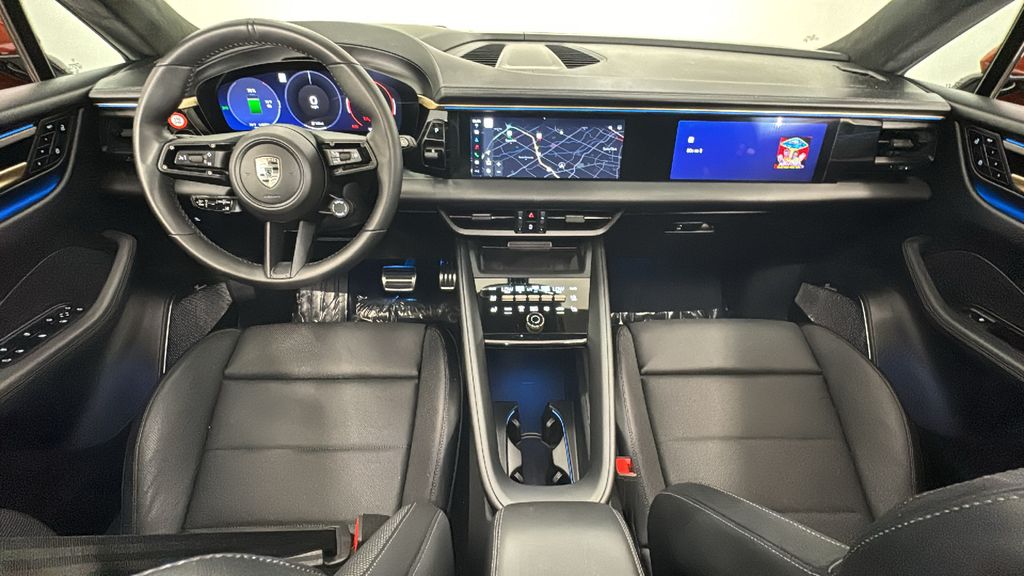 Thumbnail: 2024 Porsche Macan - 15