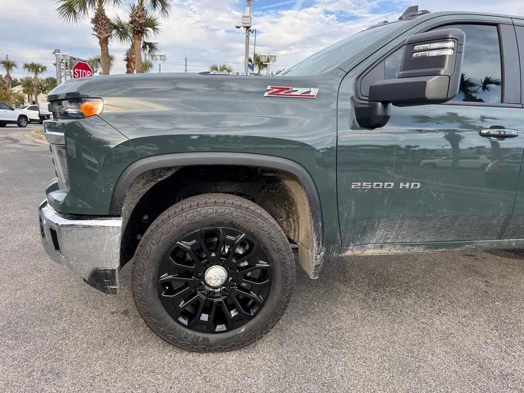 2025 Chevrolet Silverado 2500HD LT 11