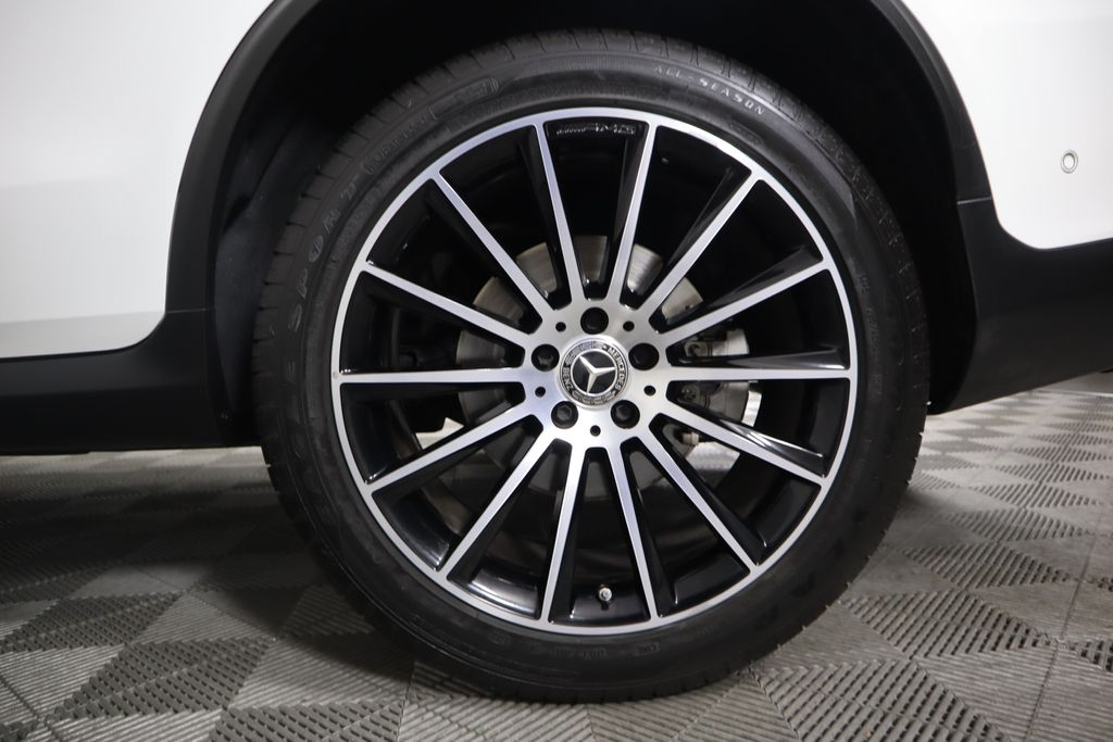 2021 Mercedes-Benz GLC 300 32
