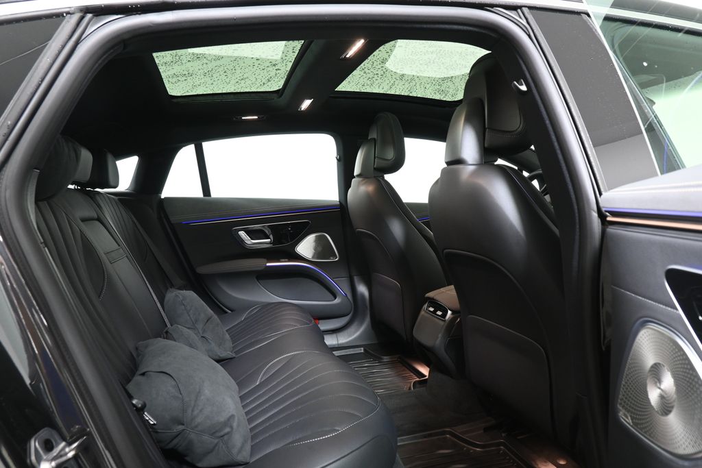 2023 Mercedes-Benz EQS 580 25