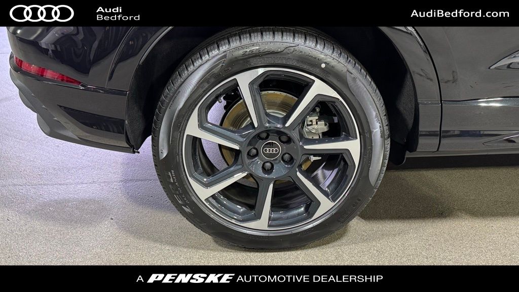 Thumbnail: 2025 Audi Q3 - 8