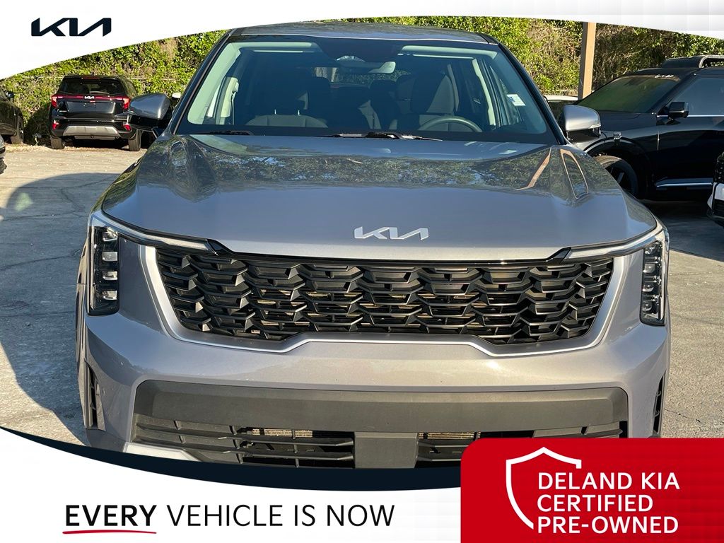 2024 Kia Sorento LX - Photo 10