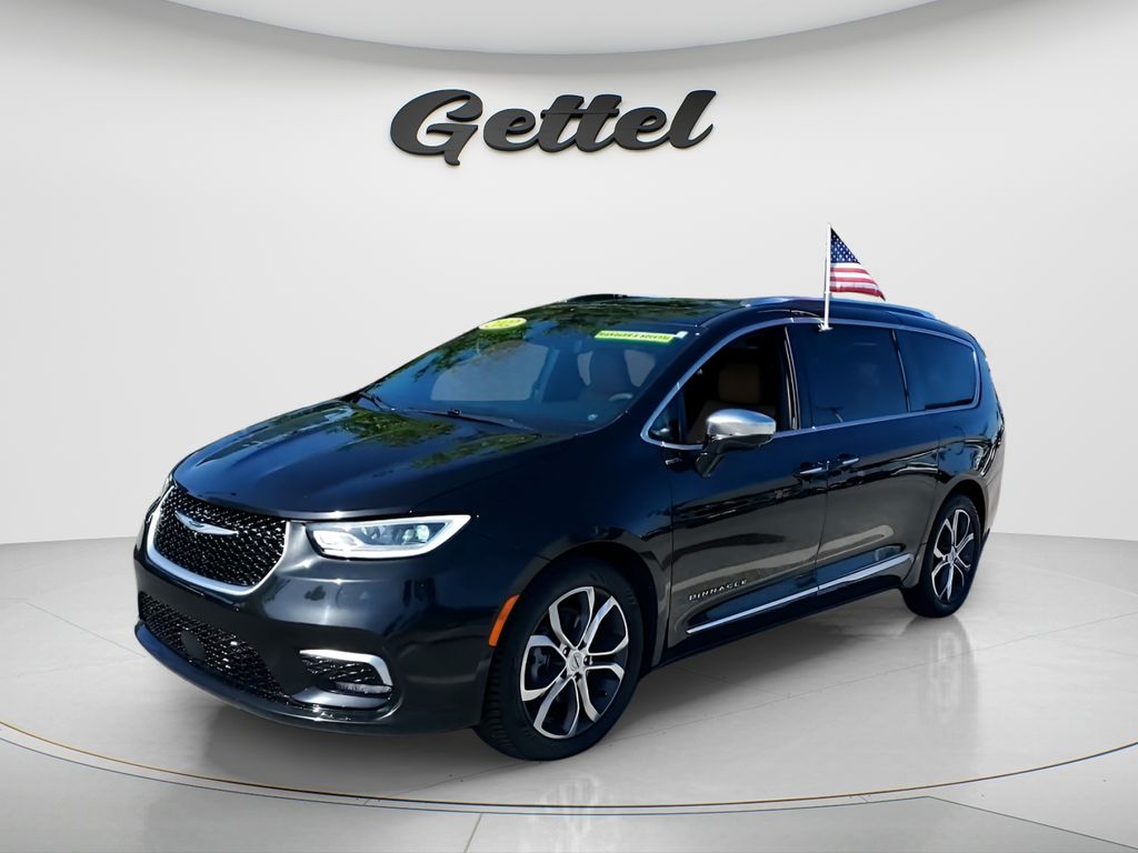 Brilliant Black Crystal Pearlcoat 2022 Chrysler Pacifica Pinnacle FWD Minivan Front-Wheel Drive 9-Speed Automatic