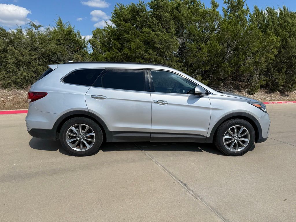 Thumbnail: 2017 Hyundai Santa Fe - 4