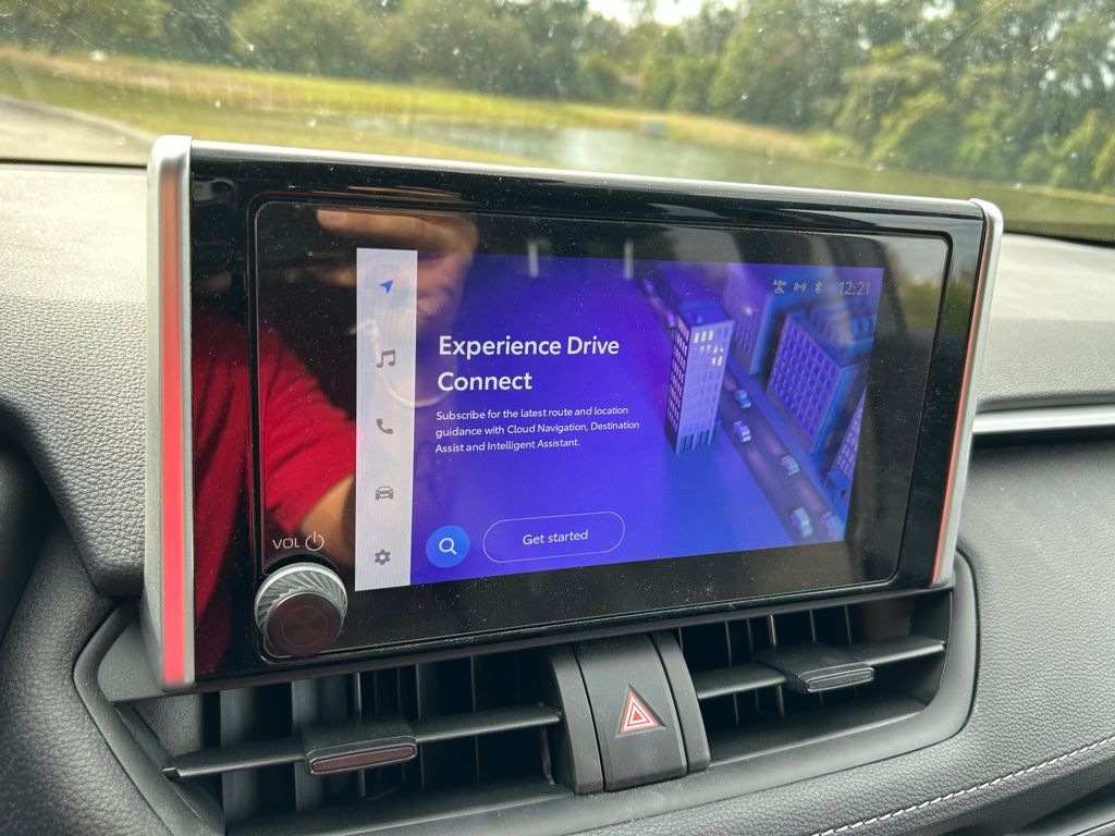 Thumbnail: 2025 Toyota RAV4 - 22