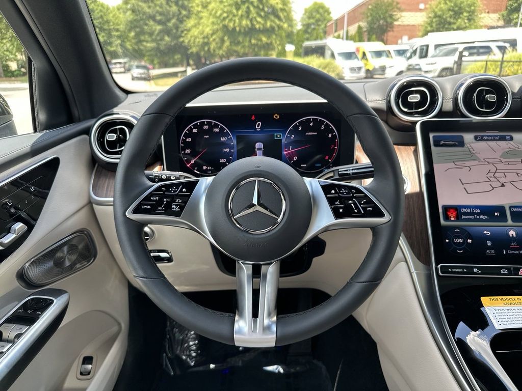 2024 Mercedes-Benz GLC GLC 300 33