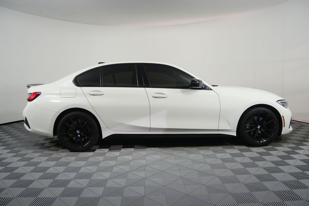 Thumbnail: 2020 BMW 3 Series - 2
