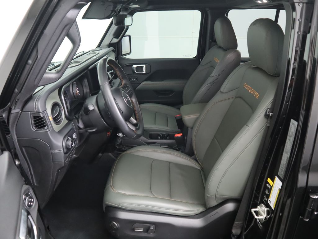 Thumbnail: 2024 Jeep Gladiator - 19