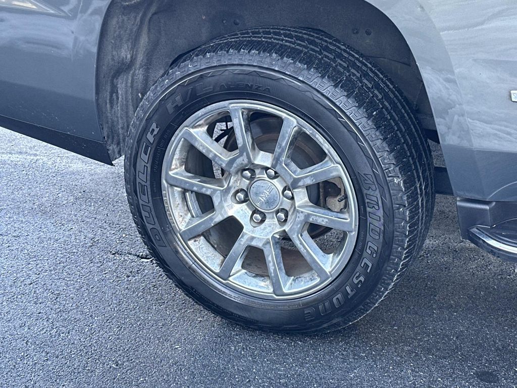 Thumbnail: 2017 GMC Yukon - 17