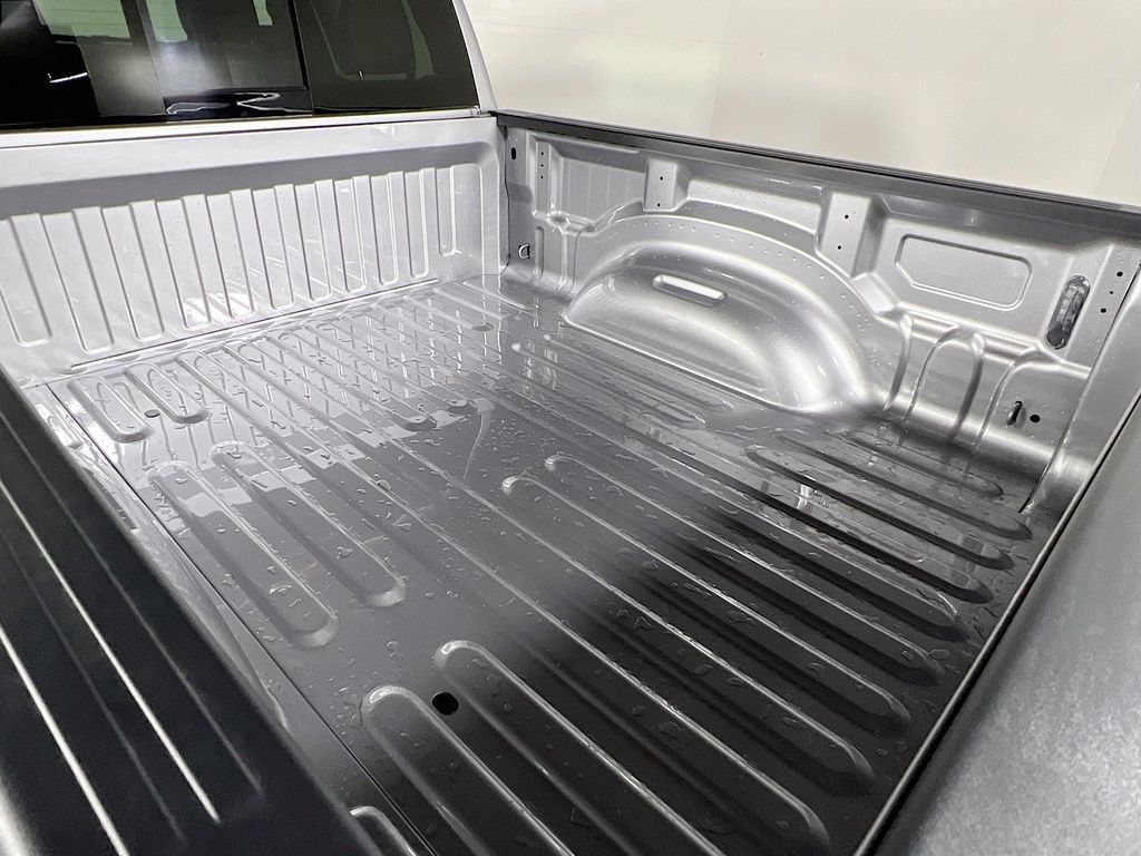 1500 Crew Cab Laramie