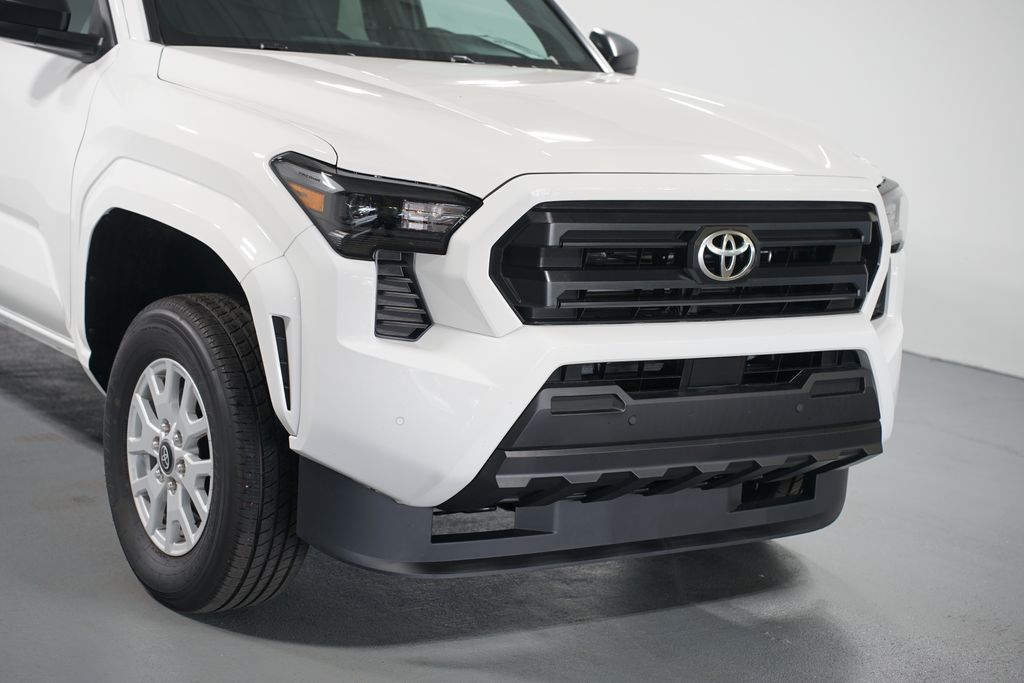 Thumbnail: 2025 Toyota Tacoma - 4