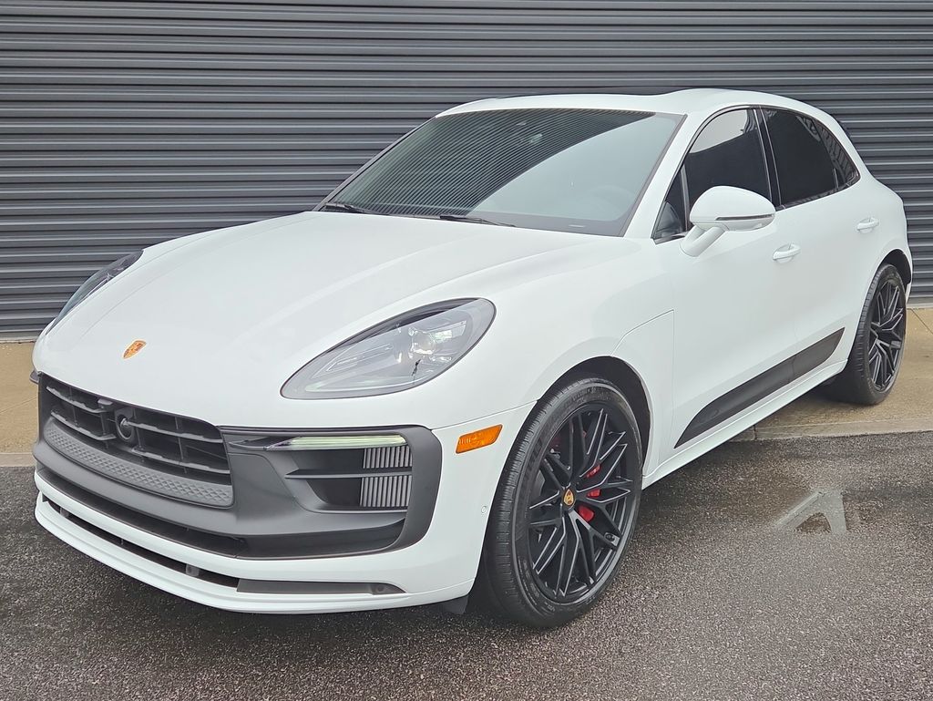 2026 Porsche Macan GTS AWD