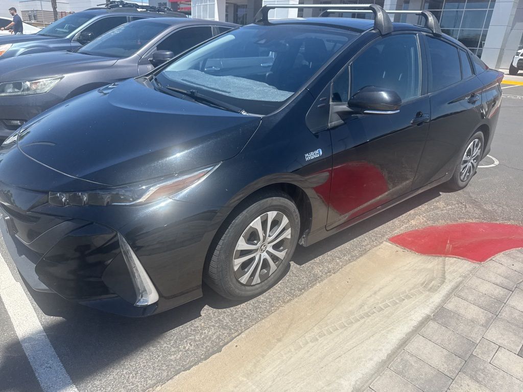 Thumbnail: 2022 Toyota Prius Prime - 4