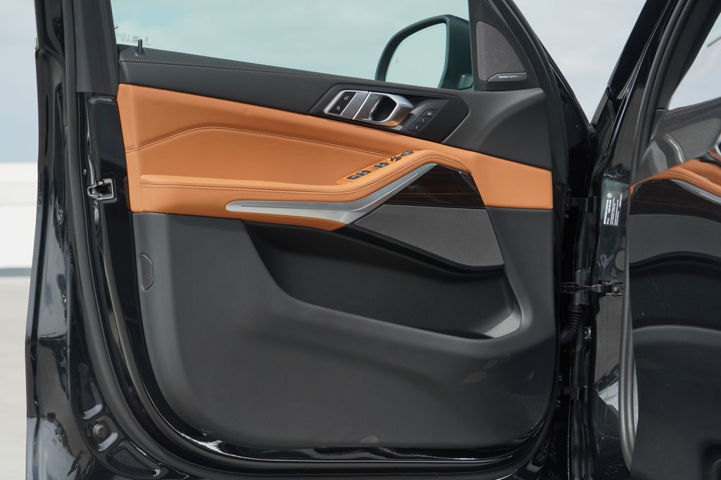 Thumbnail: 2026 BMW X5 - 8