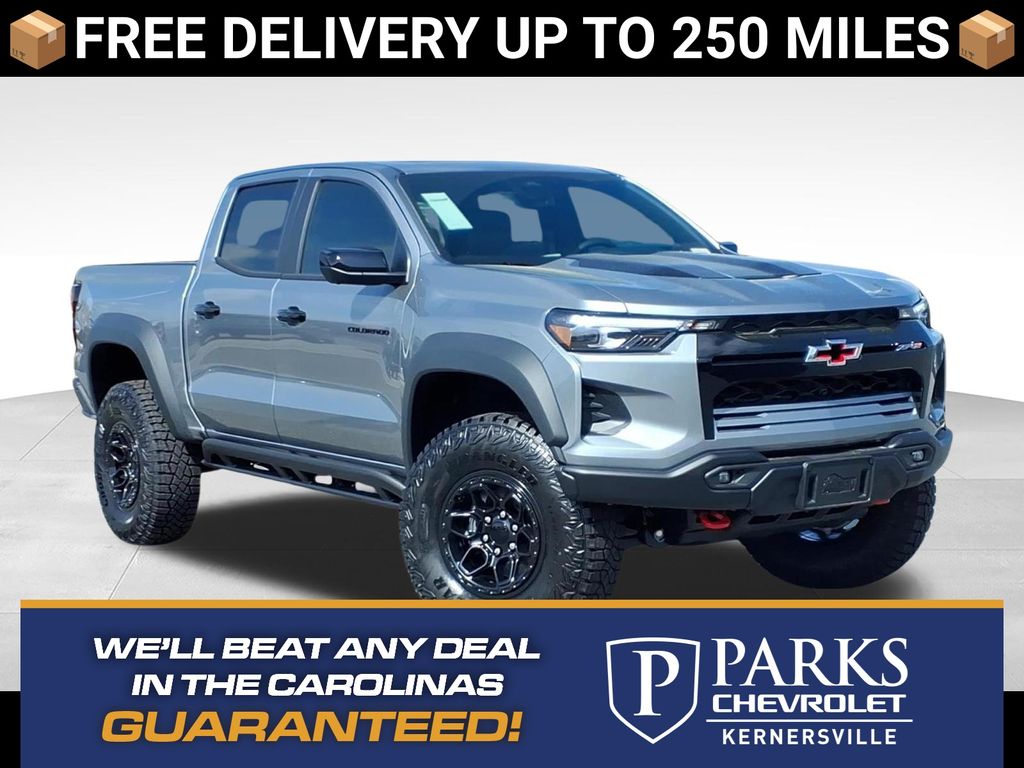 Sterling Gray Metallic 2026 Chevrolet Colorado Pickup Truck Four-Wheel Drive 8-Speed Automatic