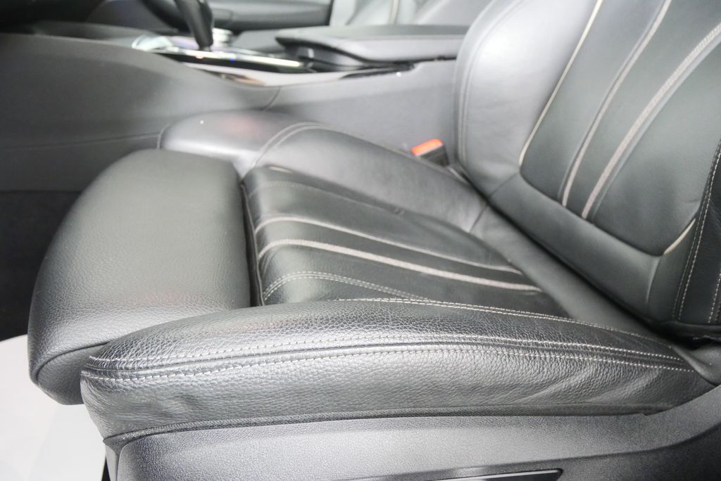 Thumbnail: 2023 BMW 5 Series - 9