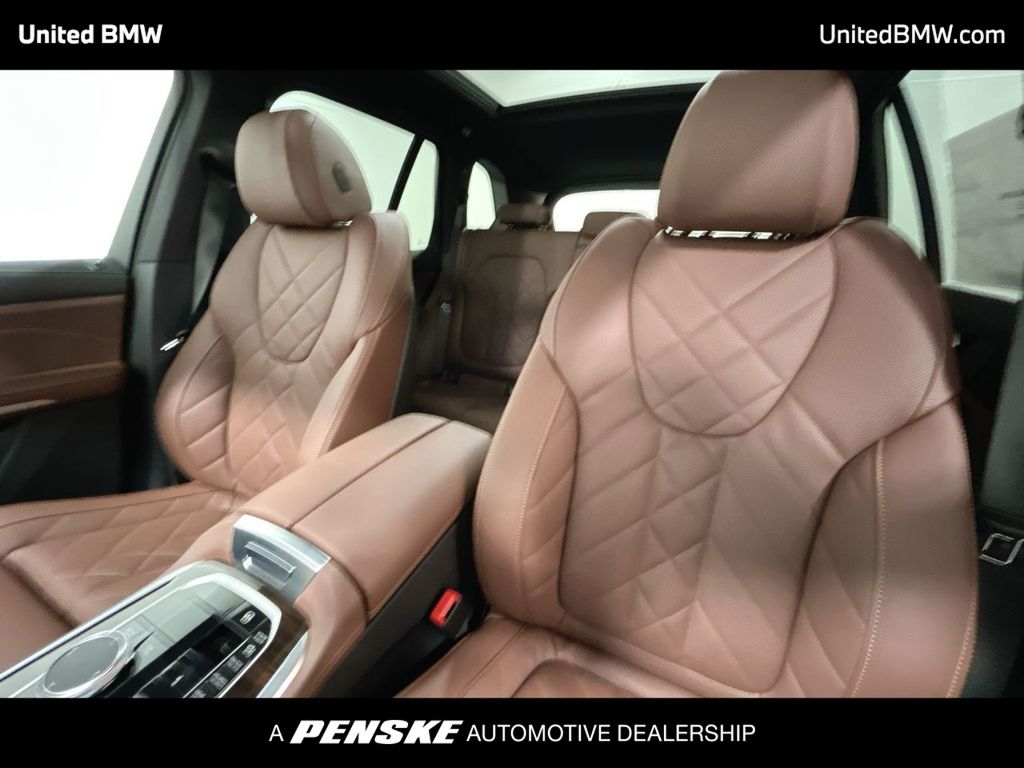 Thumbnail: 2026 BMW X5 - 13