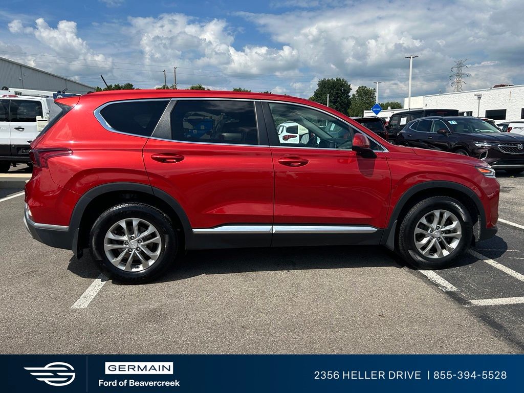 Used 2020 Orange Hyundai SE image 9