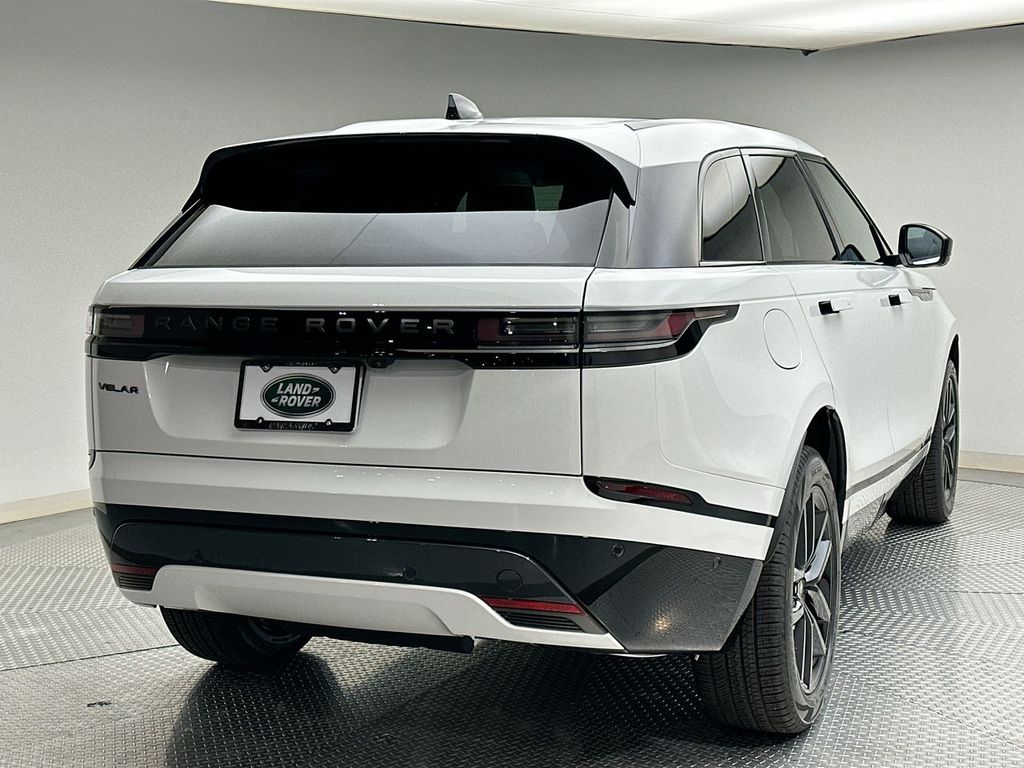 2026 Land Rover Range Rover Velar Dynamic SE 3