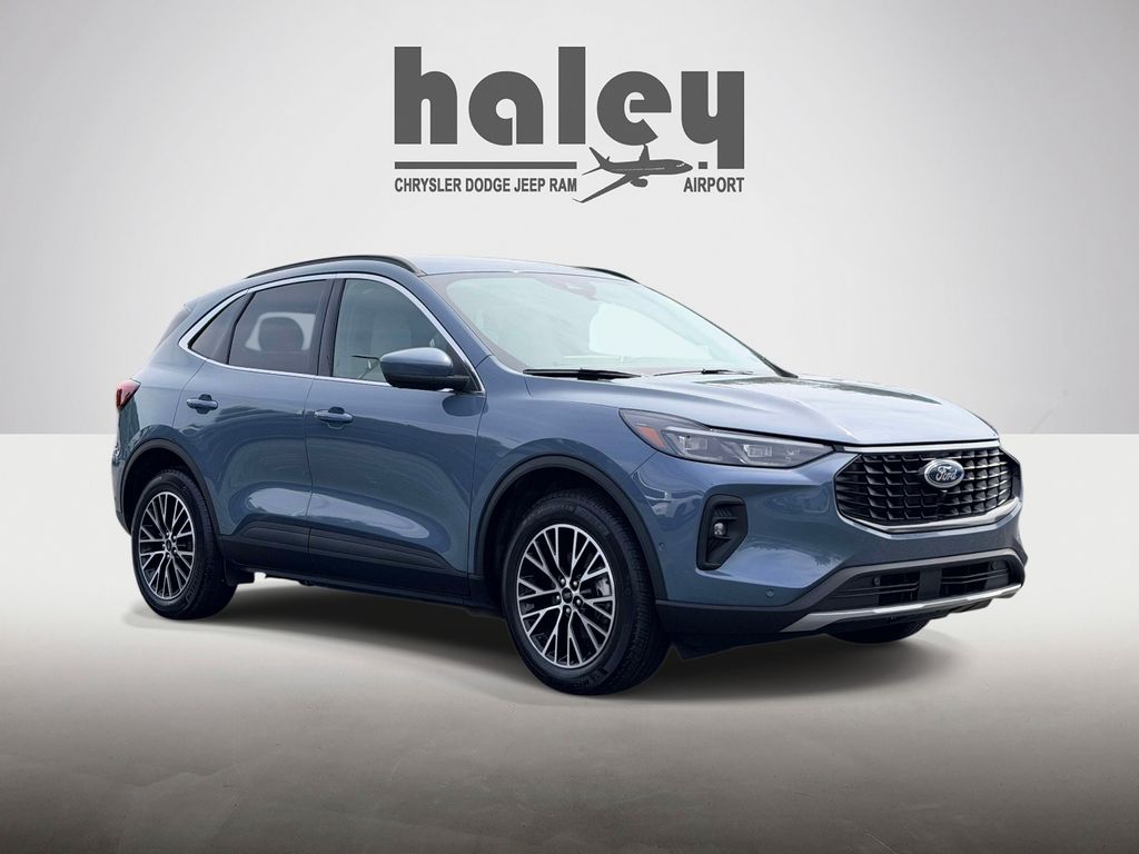 Vapor Blue 2023 Ford Escape Hybrid Plug-in SUV / Crossover Front-Wheel Drive Continuously Variable Transmission