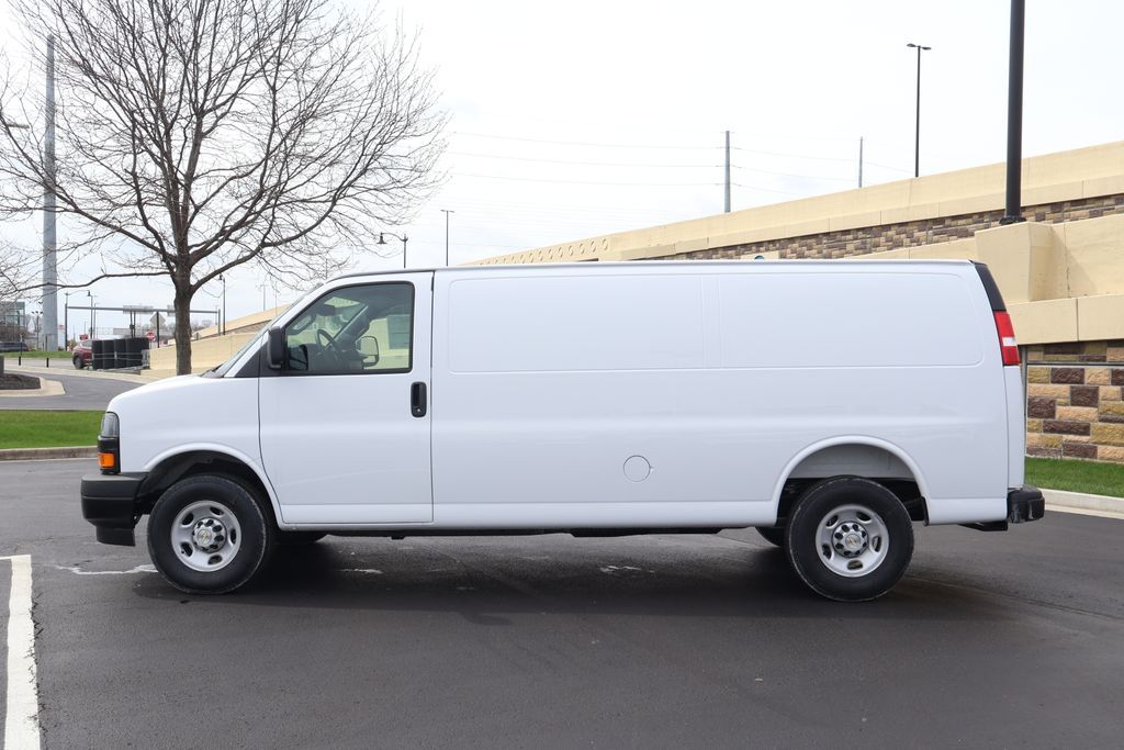 Thumbnail: 2026 Chevrolet Express - 4