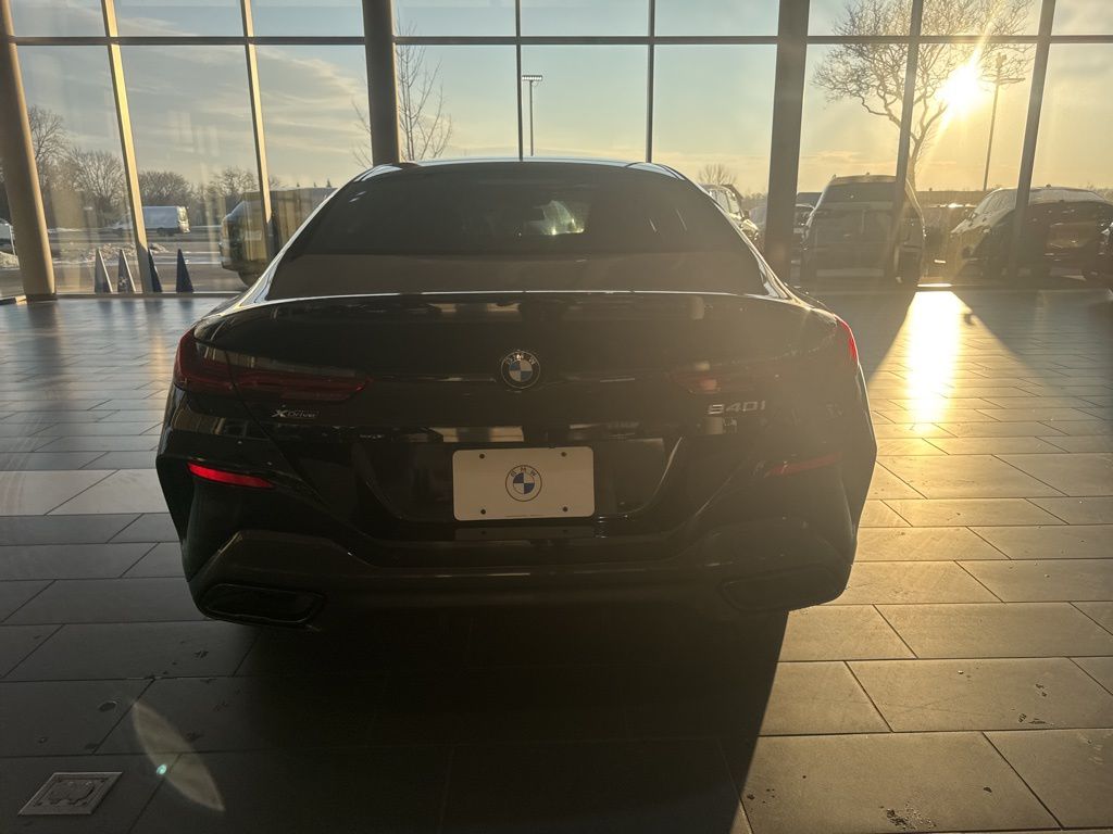 Thumbnail: 2024 BMW 8 Series - 6
