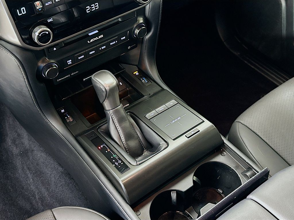 Thumbnail: 2022 Lexus GX - 17