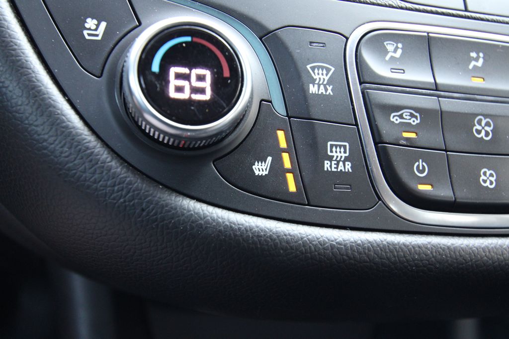 Used 2024 Chevrolet Malibu Sedan