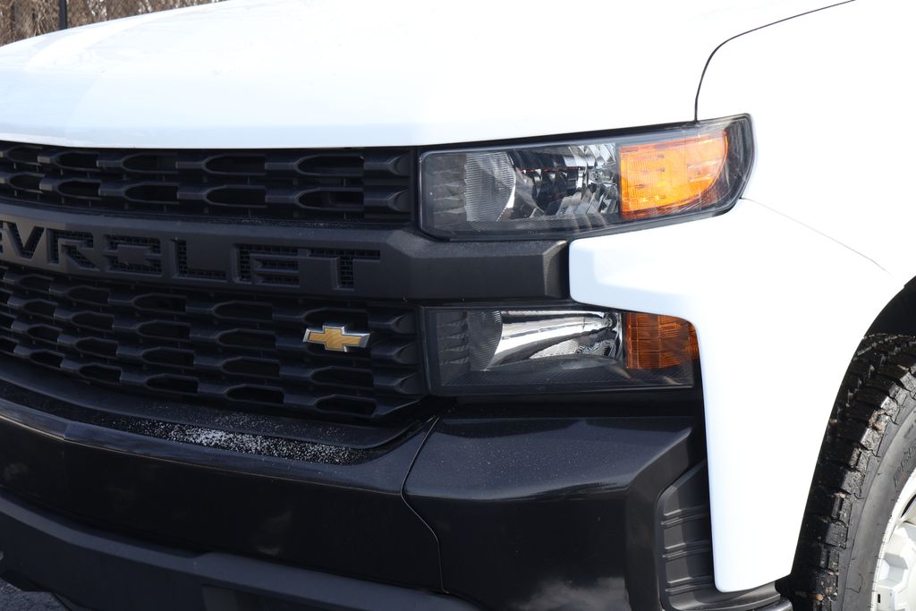 Thumbnail: 2021 Chevrolet Silverado 1500 - 3