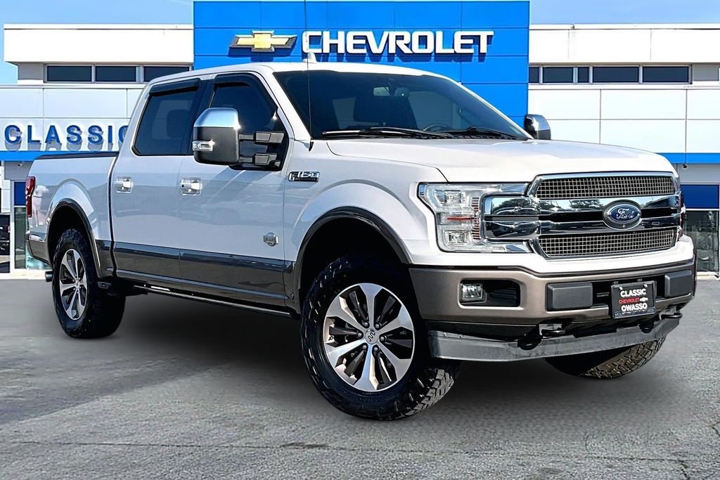 White Platinum Metallic Tri-Coat 2018 Ford F-150 Pickup Truck Four-Wheel Drive Automatic