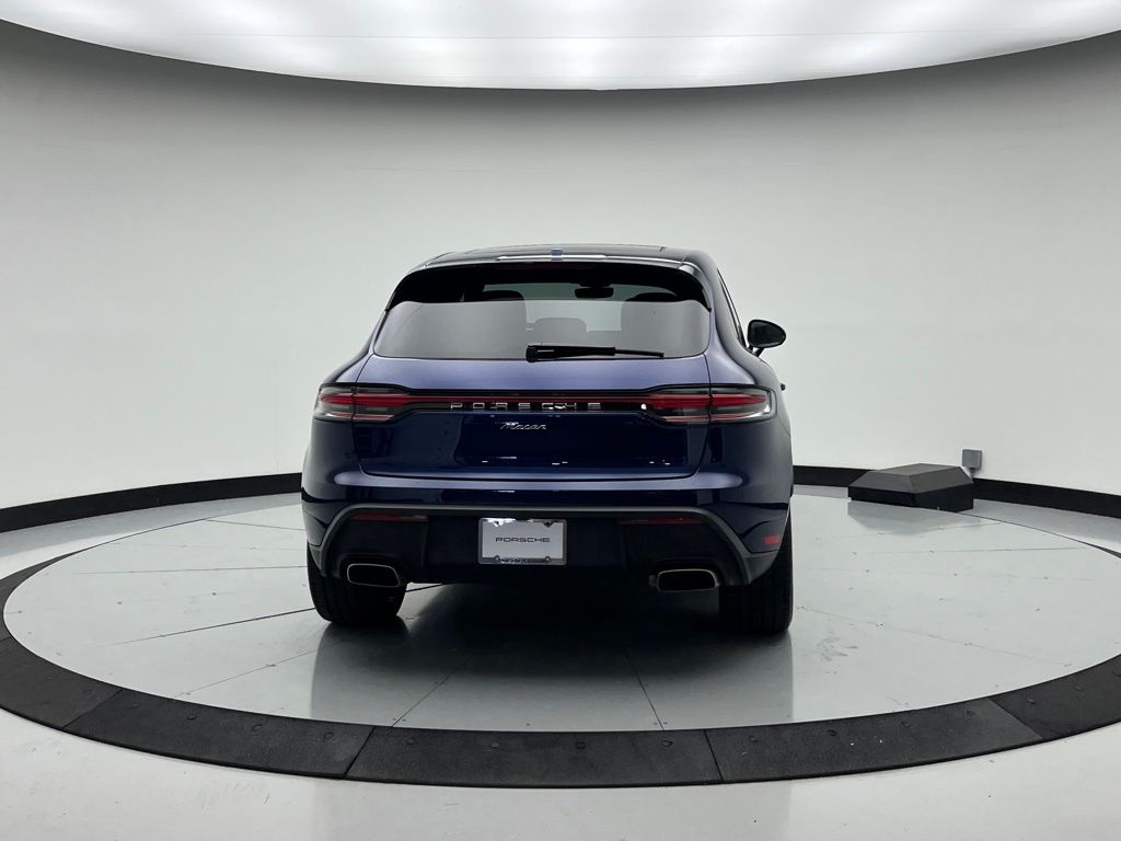 Thumbnail: 2025 Porsche Macan - 9