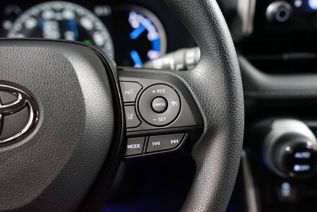 Thumbnail: 2025 Toyota RAV4 - 13