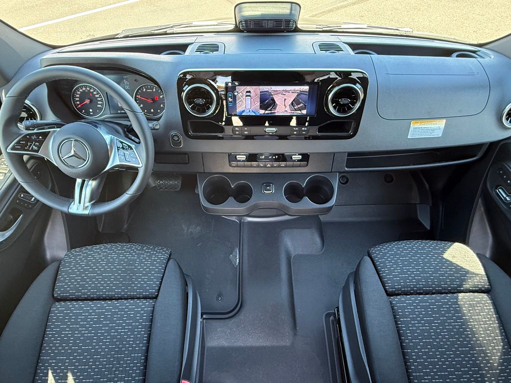 Thumbnail: 2026 Mercedes-Benz Sprinter - 14