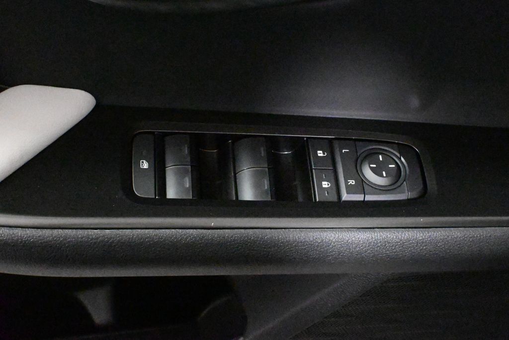 Thumbnail: 2025 Lexus UX - 29