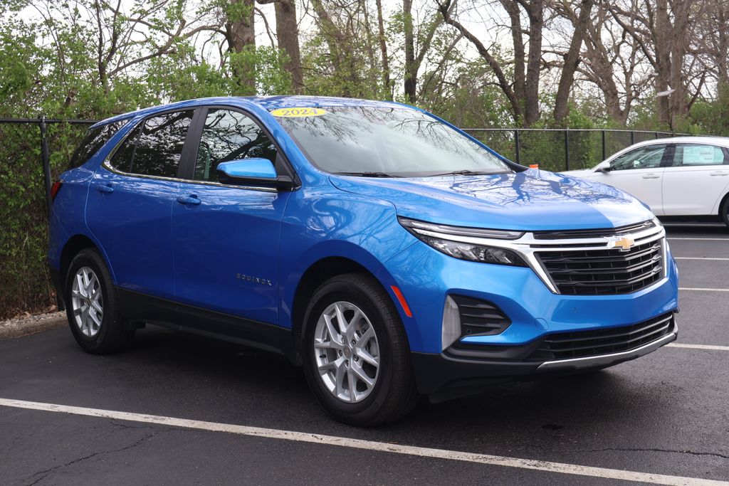 Thumbnail: 2024 Chevrolet Equinox - 10