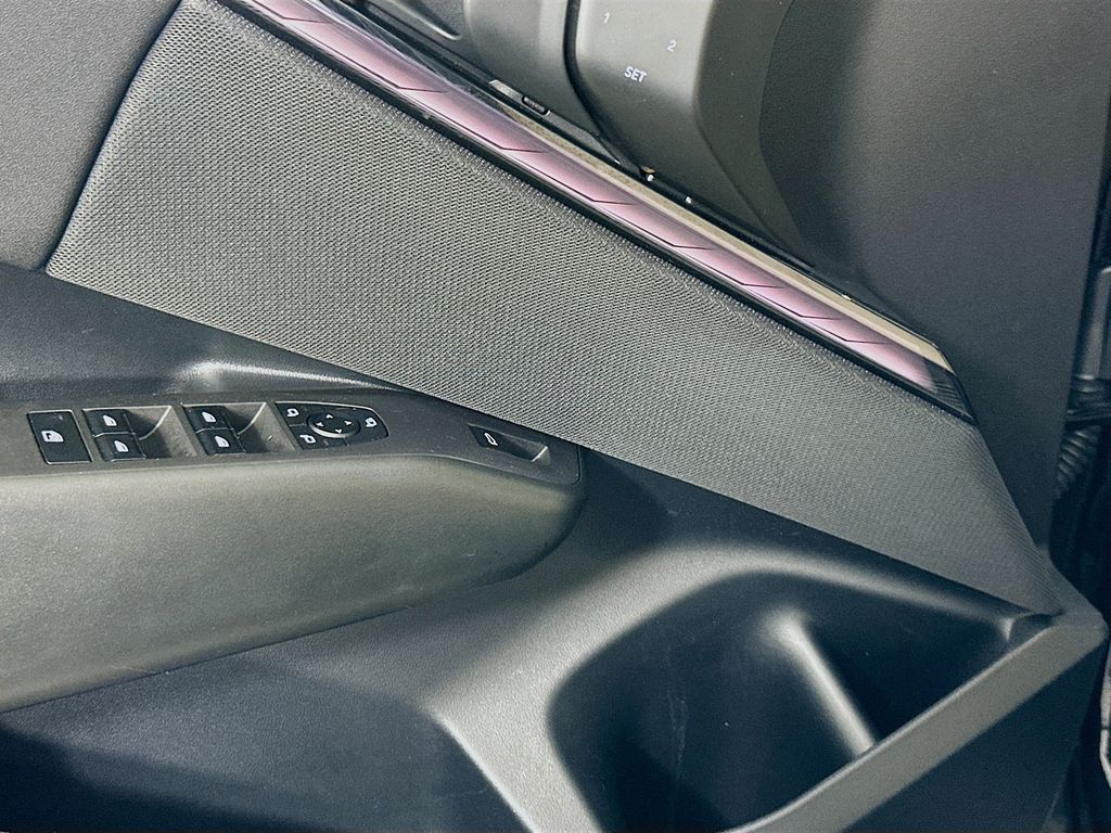 Thumbnail: 2025 BMW X3 - 18