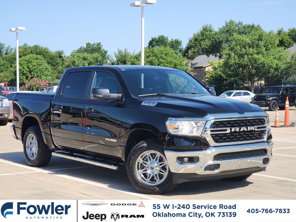 Diamond Black Crystal Pearlcoat 2023 RAM 1500 Pickup Truck Four-Wheel Drive 8-Speed Automatic