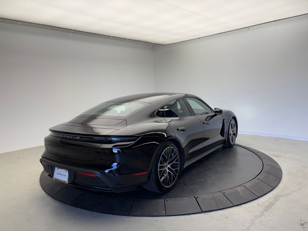 Thumbnail: 2026 Porsche Taycan - 7