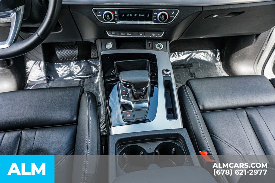 Used 2025 Black Audi  image 41