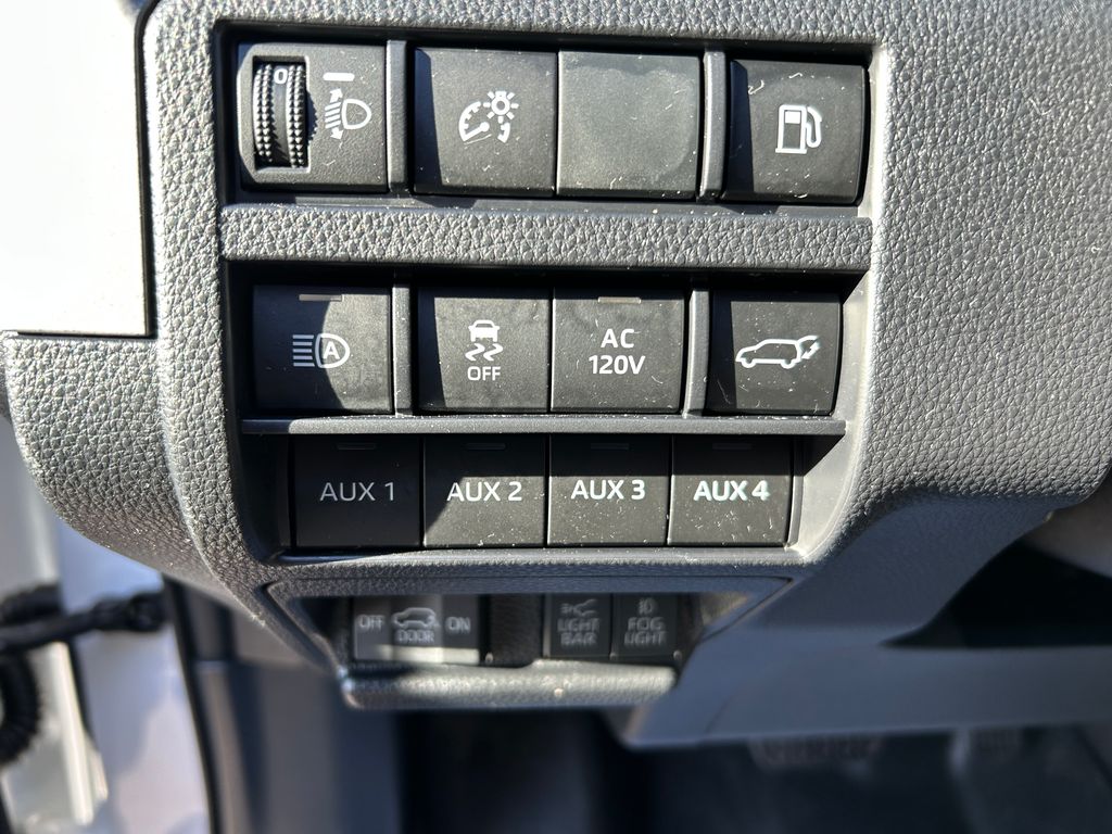 2025 Toyota 4Runner i-FORCE MAX Hybrid Trailhunter