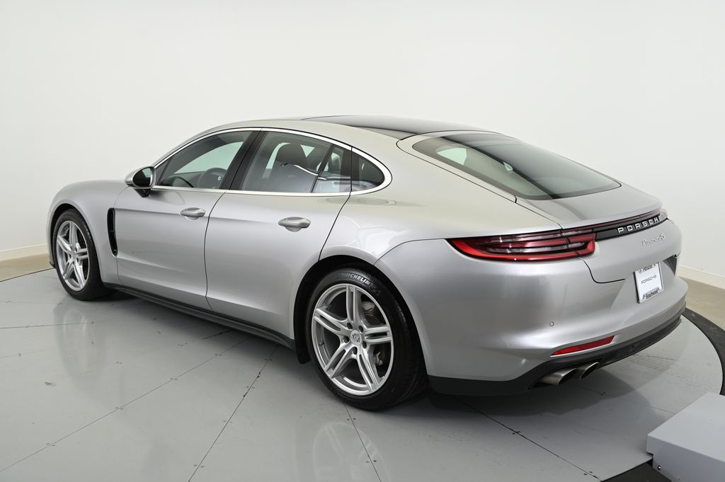 2019 Porsche Panamera 4S 8